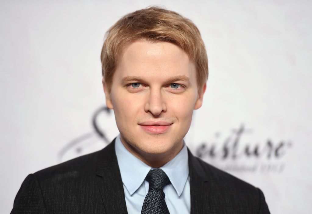 ronan farrow