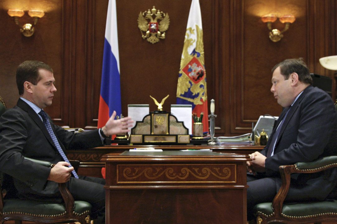 christopher steele mikhail fridman