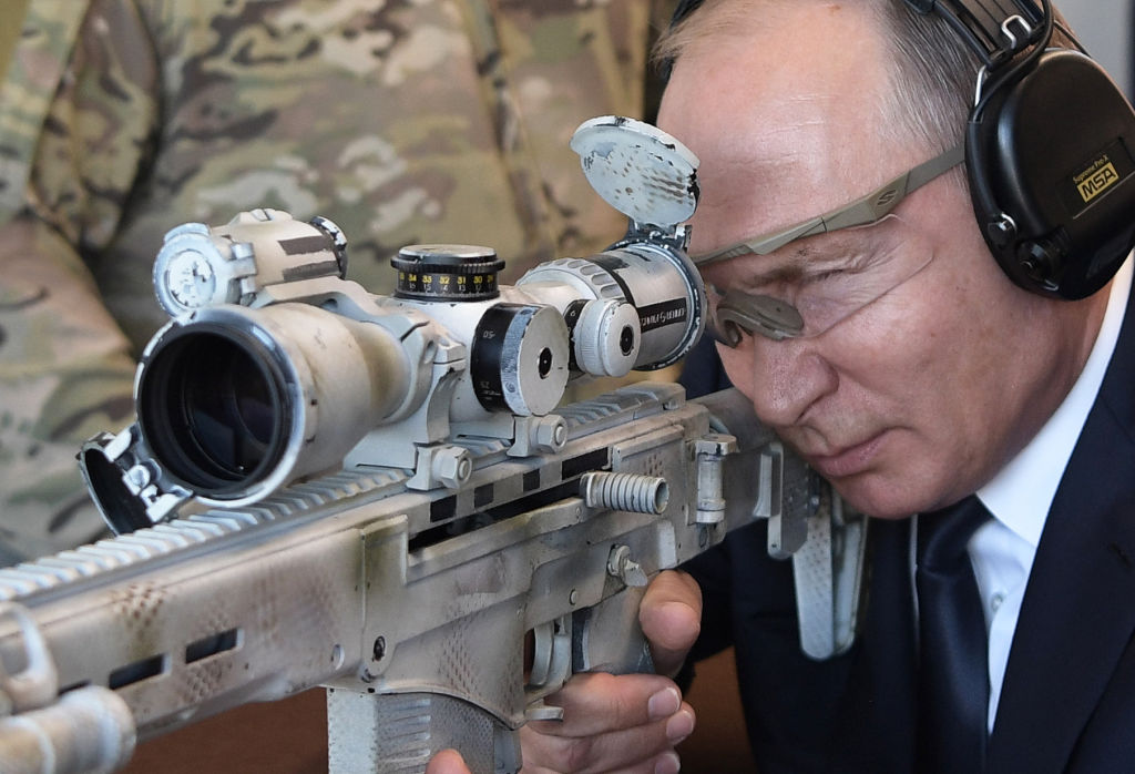 putin russia gun