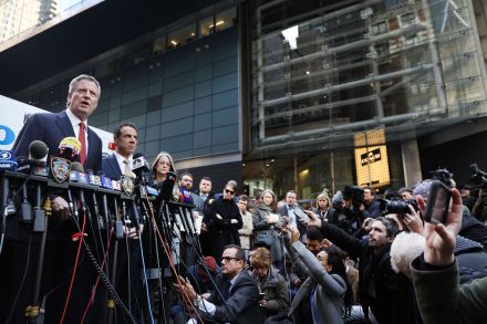 bill de blasio explosive device bombs
