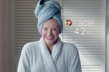 bryce dallas howard black mirror politics nosedive rating