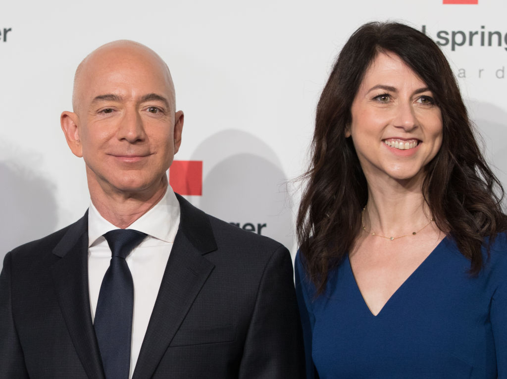 jeff bezos wife mackenzie bezos tech women gender