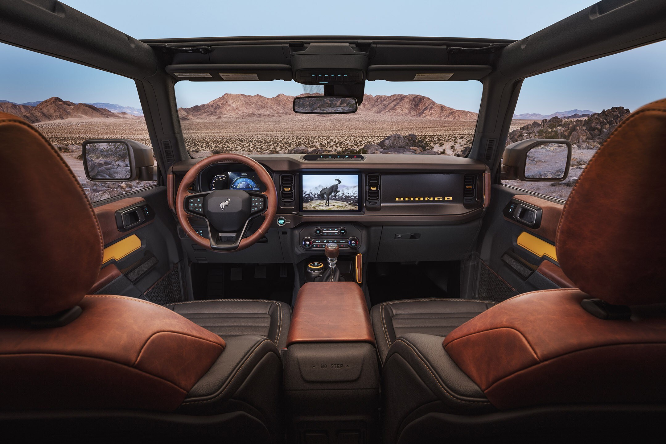 Bronco_interior.jpg