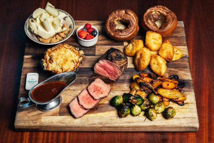 Blacklock_beef_sunday_roast_for_two.jpg