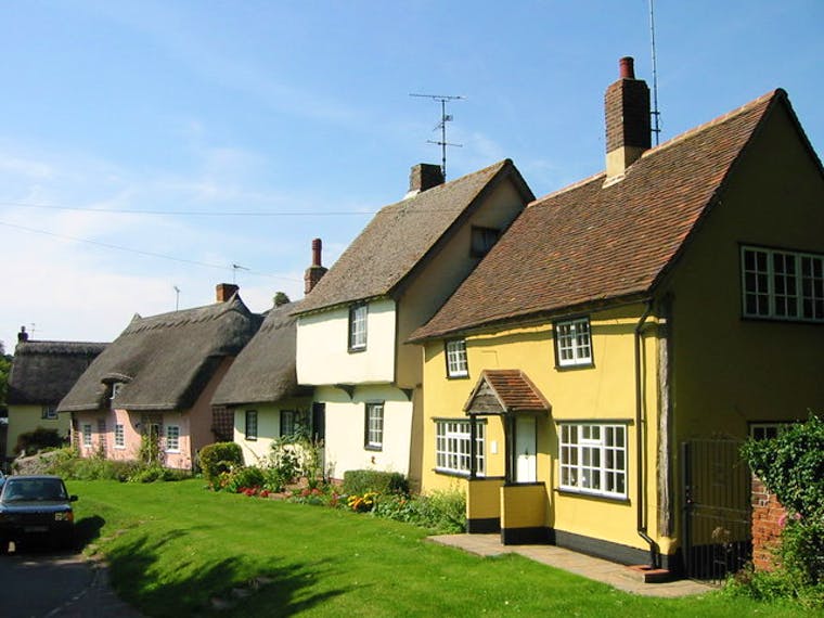Cottages_-_geograph.org_.uk_-_255246.jpg