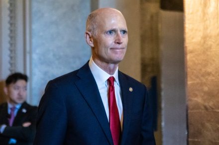 Sen. Rick Scott (R-FL) departs the Senate floor (Getty Images)
