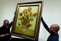 sunflowers juststopoil protesters