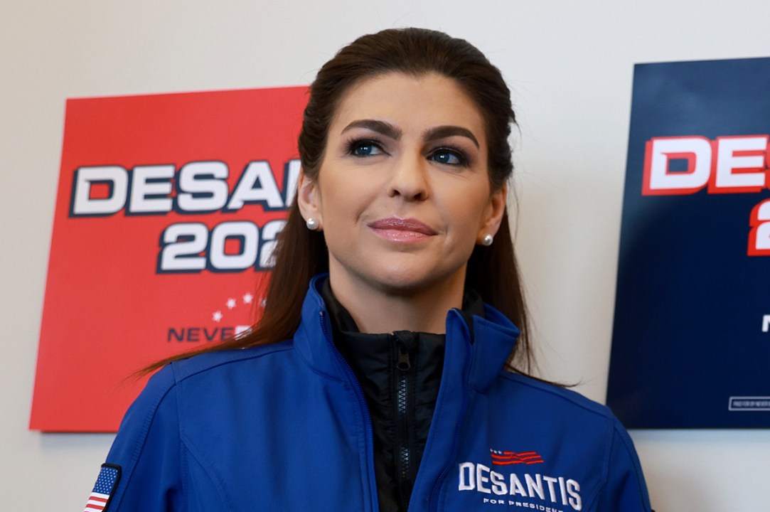 casey desantis