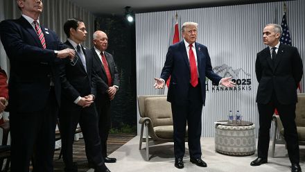 Trump and Carney G7 (Getty)