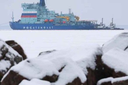 Gavin Mortimer, John Campbell, Mark Piesing & Daisy Dunn