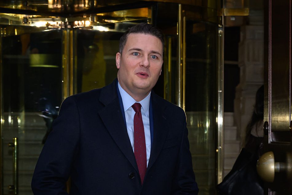 Now the cabinet turns on Wes Streeting