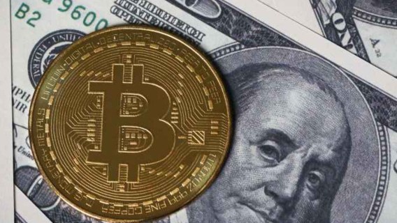 Peter Schiff on the dollar: America's bust is the world's boom