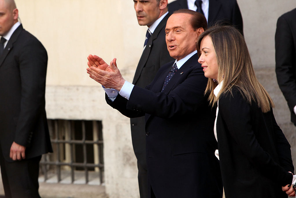 Meloni wird vom Geist Berlusconis heimgesucht