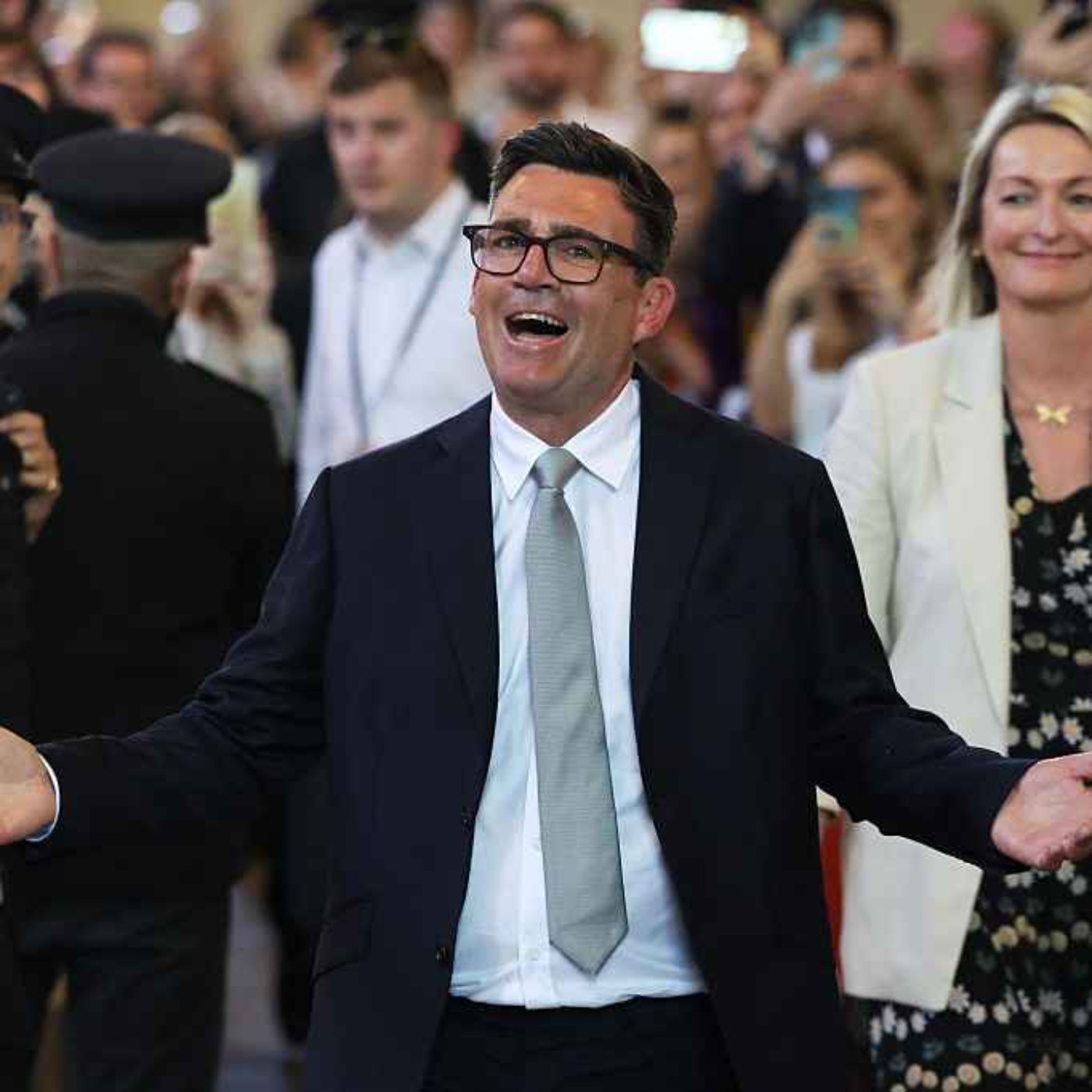 Does Burnham have a plan? (No)