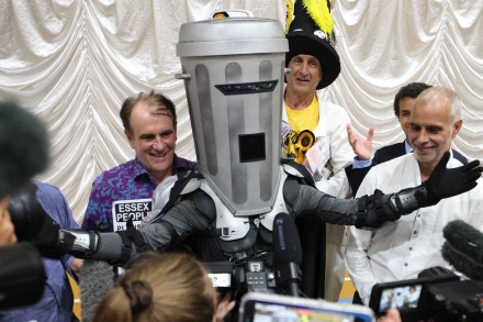 Farage beats the bin!