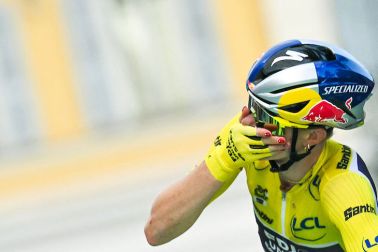 cycling peeing