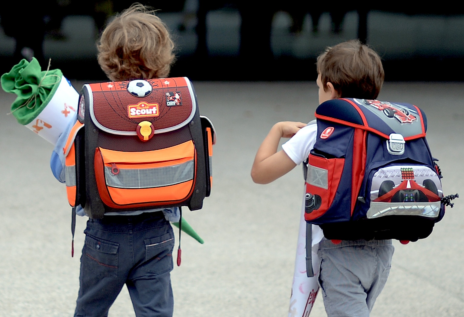 Warum sind die Schultaschen französischer Kinder so schwer?