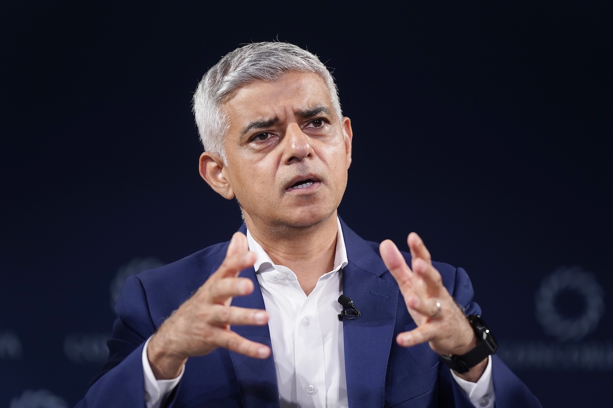 Sadiq Khan convicted by fast-track court over untaxed car he denies owning; DVLA withdraws case after review, paving way for conviction to be erased