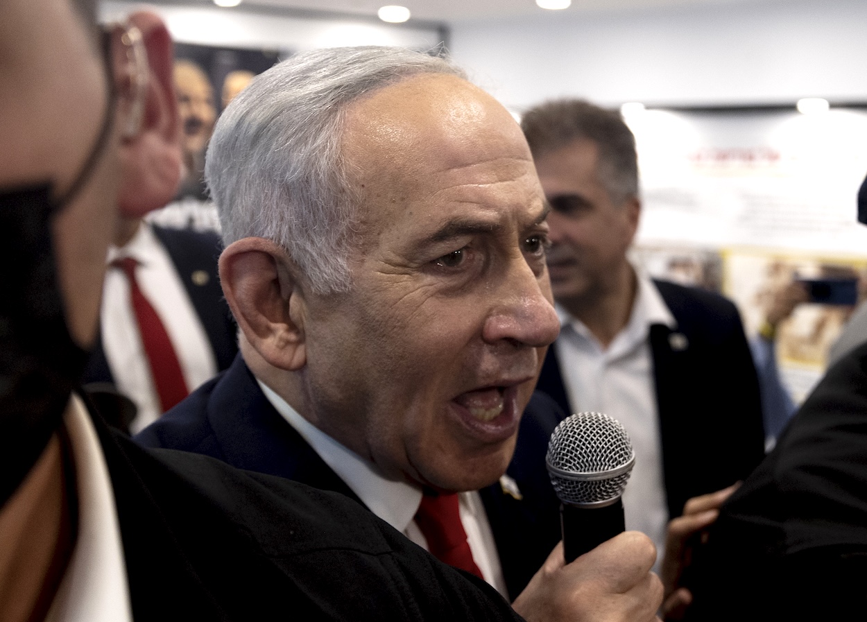Bibi or not to Bibi?